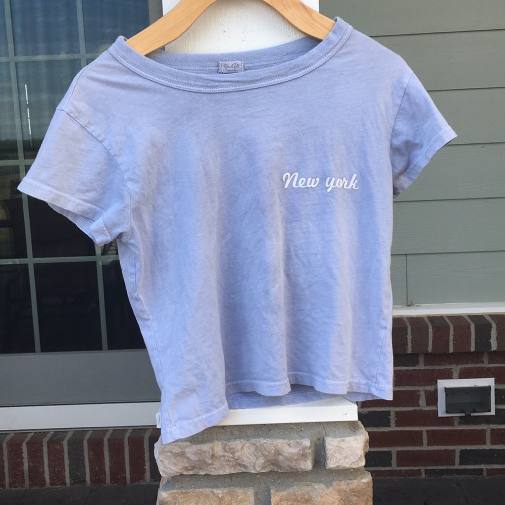 Light blue cropped NEW YORK top